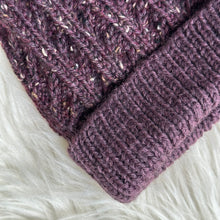 Load image into Gallery viewer, Pattern - The Capelin Beanie