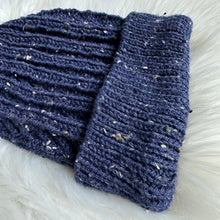 Load image into Gallery viewer, Pattern - The Capelin Beanie