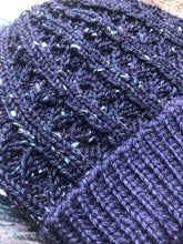 Load image into Gallery viewer, Pattern - The Capelin Beanie
