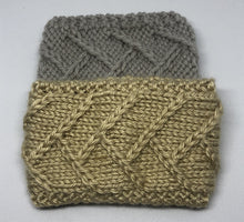 Load image into Gallery viewer, Pattern - The Cascade Cozy