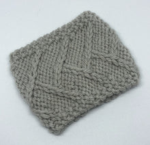 Load image into Gallery viewer, Pattern - The Cascade Cozy