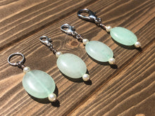 Load image into Gallery viewer, Green Stone