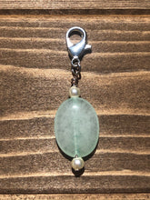 Load image into Gallery viewer, Green Stone