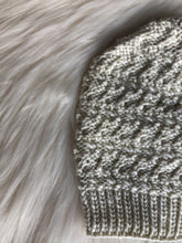 Load image into Gallery viewer, Pattern - The Cambridge Beanie