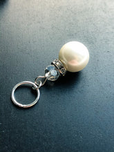 Load image into Gallery viewer, Crowned Pearl