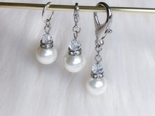 Load image into Gallery viewer, Crowned Pearl