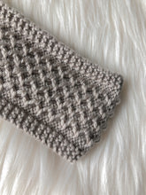 Load image into Gallery viewer, Pattern - The Belle Isle Headband