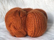 Load image into Gallery viewer, Pattern - The Big Braid Pumpkin