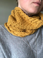 Load image into Gallery viewer, Pattern - The Cape Spear Scarf