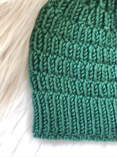 Load image into Gallery viewer, Pattern - The Leif Beanie