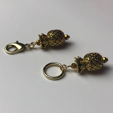 Load image into Gallery viewer, Antiqued Golden Pineapple