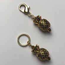 Load image into Gallery viewer, Antiqued Golden Pineapple