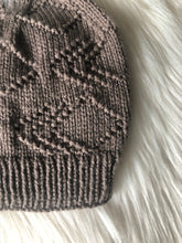 Load image into Gallery viewer, Pattern - The Echo Slouch Beanie