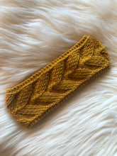 Load image into Gallery viewer, Pattern - The Arrow Headband #2