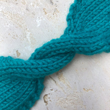 Load image into Gallery viewer, Pattern - The Baie Headband