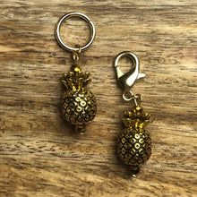 Load image into Gallery viewer, Antiqued Golden Pineapple