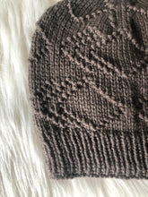 Load image into Gallery viewer, Pattern - The Echo Slouch Beanie