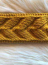 Load image into Gallery viewer, Pattern - The Arrow Headband #2